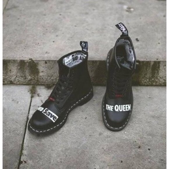 RARE NIB SEX PISTOLS x DR. MARTEN LIMITED EDITION 1460 UNISEX COMBAT BOOTS - Picture 10 of 16